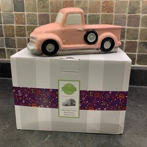 Scentsy Retro Pink Truck warmer - TRUCK ONLY!